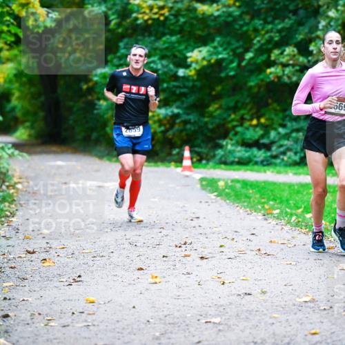12.10.2025 - Bramfelder Halbmarathon 2025 Dr. Thomas Lammeyer http://msf.ph/oto/9345069 12.10.2025 10:13:54 Laufen 2059, 669 meine-sportfotos.de