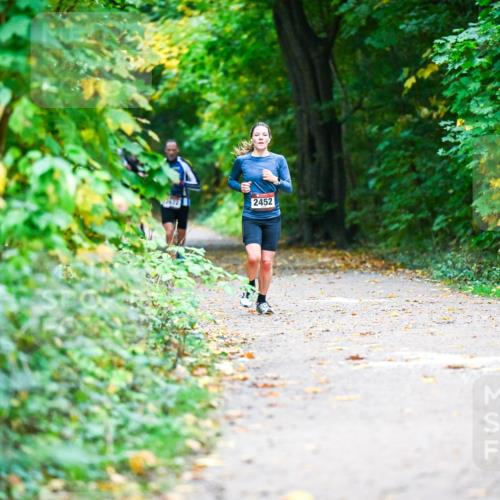 12.10.2025 - Bramfelder Halbmarathon 2025 Dr. Thomas Lammeyer http://msf.ph/oto/9345080 12.10.2025 10:14:14 Laufen 2452 meine-sportfotos.de
