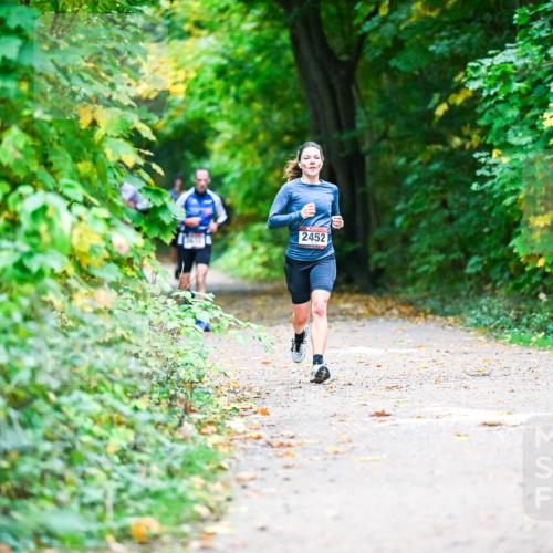 12.10.2025 - Bramfelder Halbmarathon 2025 Dr. Thomas Lammeyer http://msf.ph/oto/9345088 12.10.2025 10:14:15 Laufen 2452 meine-sportfotos.de