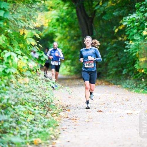 12.10.2025 - Bramfelder Halbmarathon 2025 Dr. Thomas Lammeyer http://msf.ph/oto/9345093 12.10.2025 10:14:16 Laufen 2452 meine-sportfotos.de