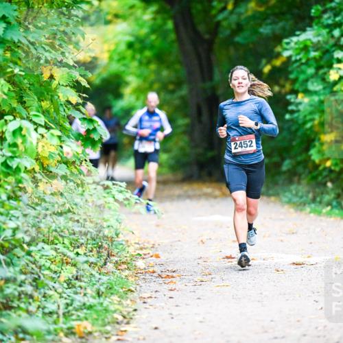 12.10.2025 - Bramfelder Halbmarathon 2025 Dr. Thomas Lammeyer http://msf.ph/oto/9345102 12.10.2025 10:14:18 Laufen 2452 meine-sportfotos.de