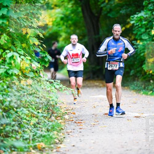 12.10.2025 - Bramfelder Halbmarathon 2025 Dr. Thomas Lammeyer http://msf.ph/oto/9345129 12.10.2025 10:14:22 Laufen 2755, 2672 meine-sportfotos.de