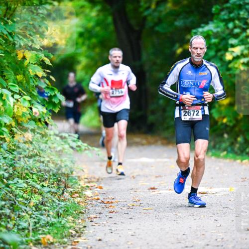 12.10.2025 - Bramfelder Halbmarathon 2025 Dr. Thomas Lammeyer http://msf.ph/oto/9345136 12.10.2025 10:14:23 Laufen 2672, 6 meine-sportfotos.de