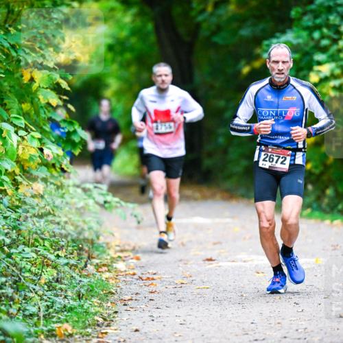 12.10.2025 - Bramfelder Halbmarathon 2025 Dr. Thomas Lammeyer http://msf.ph/oto/9345139 12.10.2025 10:14:24 Laufen 2672 meine-sportfotos.de