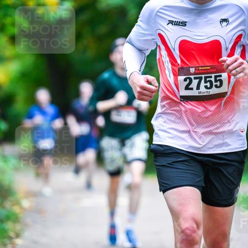 12.10.2025 - Bramfelder Halbmarathon 2025 Dr. Thomas Lammeyer http://msf.ph/oto/9345165 12.10.2025 10:14:30 Laufen 34, 2755 meine-sportfotos.de