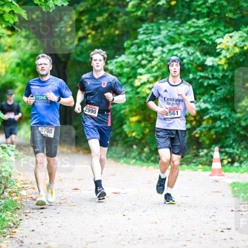 12.10.2025 - Bramfelder Halbmarathon 2025 Dr. Thomas Lammeyer http://msf.ph/oto/9345176 12.10.2025 10:14:32 Laufen 2990, 2708, 561 meine-sportfotos.de