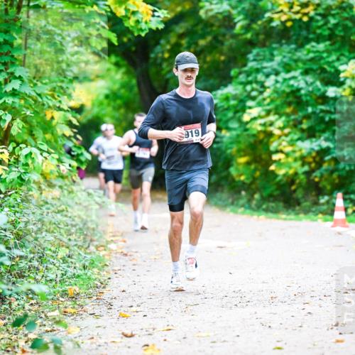 12.10.2025 - Bramfelder Halbmarathon 2025 Dr. Thomas Lammeyer http://msf.ph/oto/9345210 12.10.2025 10:14:41 Laufen 919 meine-sportfotos.de