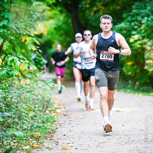 12.10.2025 - Bramfelder Halbmarathon 2025 Dr. Thomas Lammeyer http://msf.ph/oto/9345231 12.10.2025 10:14:44 Laufen 2765 meine-sportfotos.de