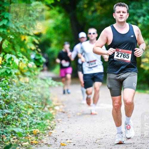 12.10.2025 - Bramfelder Halbmarathon 2025 Dr. Thomas Lammeyer http://msf.ph/oto/9345238 12.10.2025 10:14:45 Laufen 2765 meine-sportfotos.de
