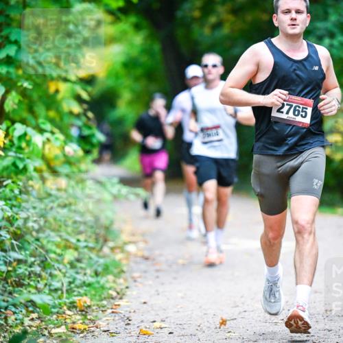 12.10.2025 - Bramfelder Halbmarathon 2025 Dr. Thomas Lammeyer http://msf.ph/oto/9345239 12.10.2025 10:14:46 Laufen 2765 meine-sportfotos.de