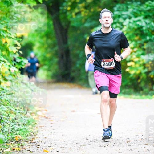 12.10.2025 - Bramfelder Halbmarathon 2025 Dr. Thomas Lammeyer http://msf.ph/oto/9345268 12.10.2025 10:14:51 Laufen 2480 meine-sportfotos.de