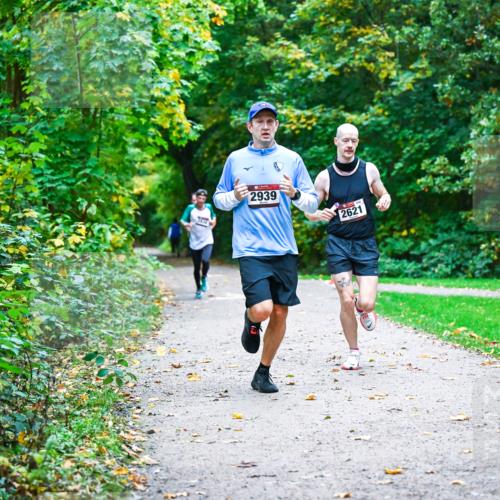 12.10.2025 - Bramfelder Halbmarathon 2025 Dr. Thomas Lammeyer http://msf.ph/oto/9345345 12.10.2025 10:15:14 Laufen 2939, 2621 meine-sportfotos.de