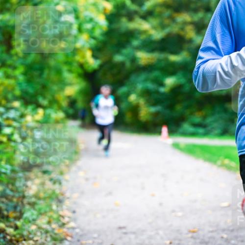 12.10.2025 - Bramfelder Halbmarathon 2025 Dr. Thomas Lammeyer http://msf.ph/oto/9345357 12.10.2025 10:15:16 Laufen 34, 293 meine-sportfotos.de