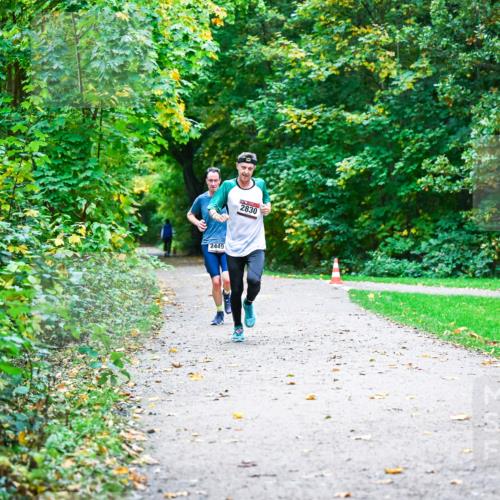 12.10.2025 - Bramfelder Halbmarathon 2025 Dr. Thomas Lammeyer http://msf.ph/oto/9345360 12.10.2025 10:15:17 Laufen  meine-sportfotos.de