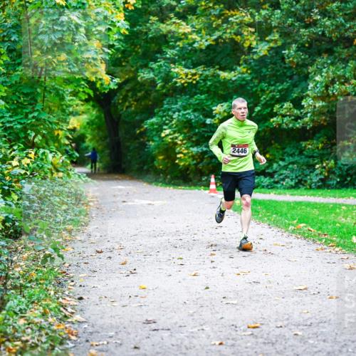 12.10.2025 - Bramfelder Halbmarathon 2025 Dr. Thomas Lammeyer http://msf.ph/oto/9345383 12.10.2025 10:15:22 Laufen 2446 meine-sportfotos.de