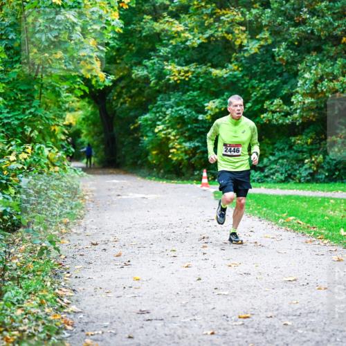 12.10.2025 - Bramfelder Halbmarathon 2025 Dr. Thomas Lammeyer http://msf.ph/oto/9345384 12.10.2025 10:15:22 Laufen 2446 meine-sportfotos.de