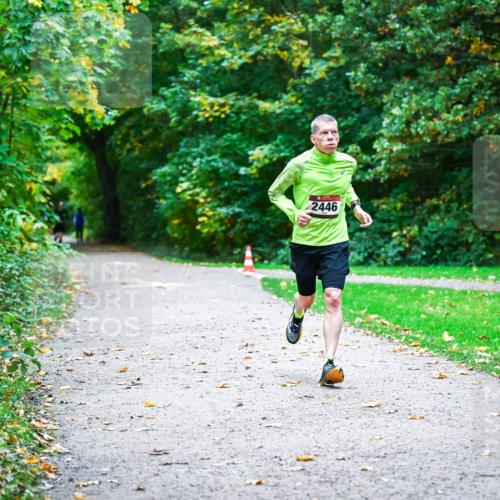 12.10.2025 - Bramfelder Halbmarathon 2025 Dr. Thomas Lammeyer http://msf.ph/oto/9345388 12.10.2025 10:15:23 Laufen 2446 meine-sportfotos.de