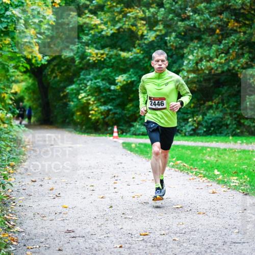 12.10.2025 - Bramfelder Halbmarathon 2025 Dr. Thomas Lammeyer http://msf.ph/oto/9345390 12.10.2025 10:15:23 Laufen 2446 meine-sportfotos.de