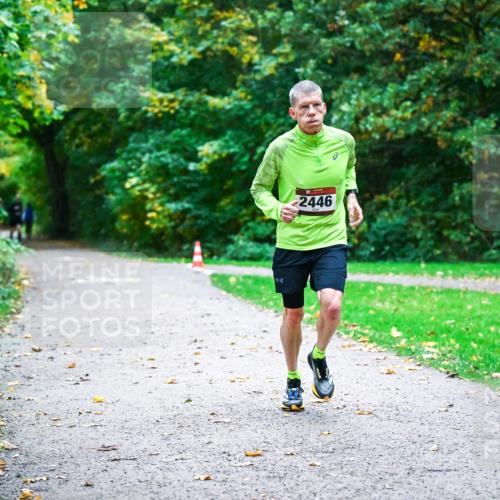 12.10.2025 - Bramfelder Halbmarathon 2025 Dr. Thomas Lammeyer http://msf.ph/oto/9345392 12.10.2025 10:15:23 Laufen 2446 meine-sportfotos.de