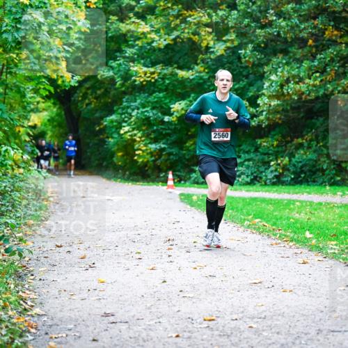12.10.2025 - Bramfelder Halbmarathon 2025 Dr. Thomas Lammeyer http://msf.ph/oto/9345399 12.10.2025 10:15:36 Laufen 2560 meine-sportfotos.de