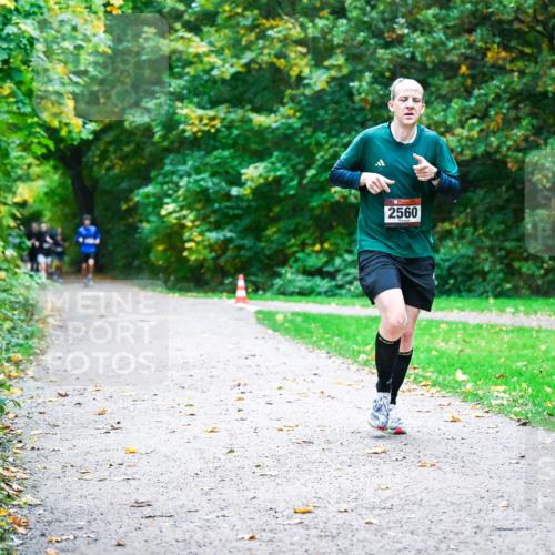 12.10.2025 - Bramfelder Halbmarathon 2025 Dr. Thomas Lammeyer http://msf.ph/oto/9345404 12.10.2025 10:15:36 Laufen 2560 meine-sportfotos.de