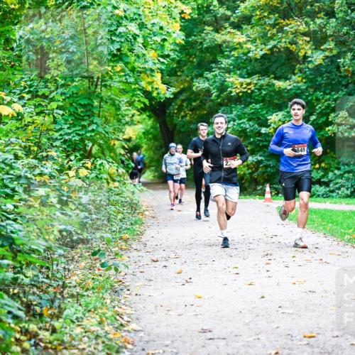 12.10.2025 - Bramfelder Halbmarathon 2025 Dr. Thomas Lammeyer http://msf.ph/oto/9345416 12.10.2025 10:15:45 Laufen 845 meine-sportfotos.de