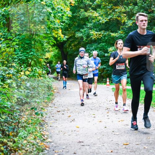12.10.2025 - Bramfelder Halbmarathon 2025 Dr. Thomas Lammeyer http://msf.ph/oto/9345438 12.10.2025 10:15:48 Laufen 2500, 2915 meine-sportfotos.de