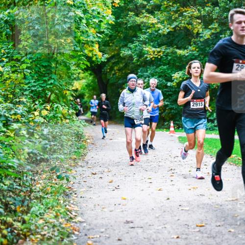 12.10.2025 - Bramfelder Halbmarathon 2025 Dr. Thomas Lammeyer http://msf.ph/oto/9345439 12.10.2025 10:15:48 Laufen 2500, 2915, 2024 meine-sportfotos.de