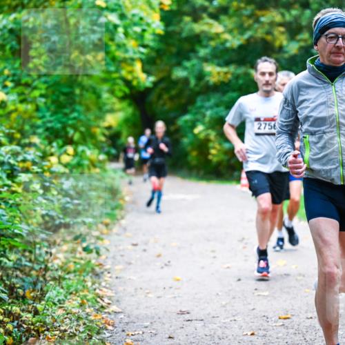 12.10.2025 - Bramfelder Halbmarathon 2025 Dr. Thomas Lammeyer http://msf.ph/oto/9345456 12.10.2025 10:15:51 Laufen 2756, 2500 meine-sportfotos.de