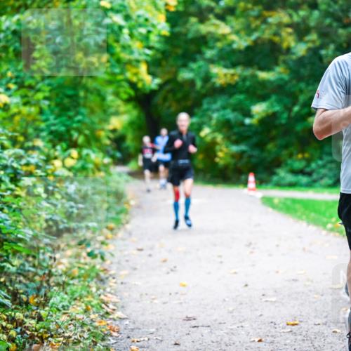 12.10.2025 - Bramfelder Halbmarathon 2025 Dr. Thomas Lammeyer http://msf.ph/oto/9345461 12.10.2025 10:15:52 Laufen 361, 2756 meine-sportfotos.de