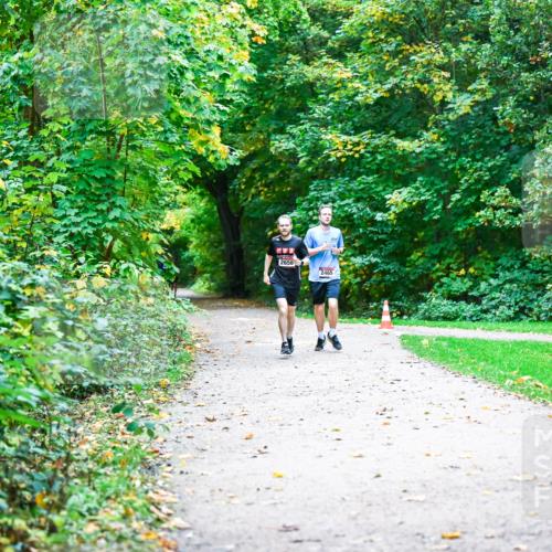 12.10.2025 - Bramfelder Halbmarathon 2025 Dr. Thomas Lammeyer http://msf.ph/oto/9345476 12.10.2025 10:15:56 Laufen 2656, 2465 meine-sportfotos.de