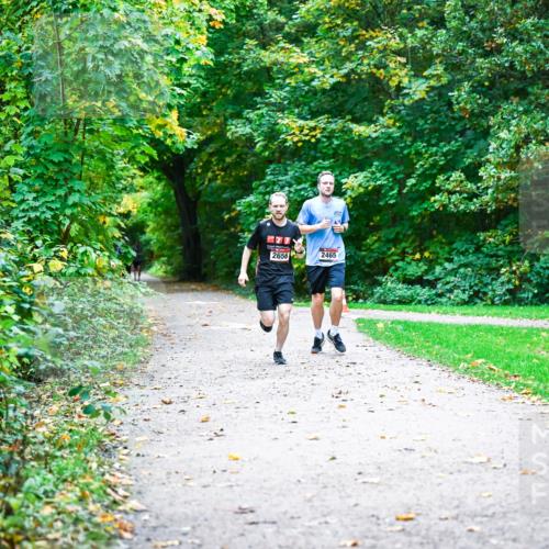 12.10.2025 - Bramfelder Halbmarathon 2025 Dr. Thomas Lammeyer http://msf.ph/oto/9345482 12.10.2025 10:15:57 Laufen 2656, 2465 meine-sportfotos.de