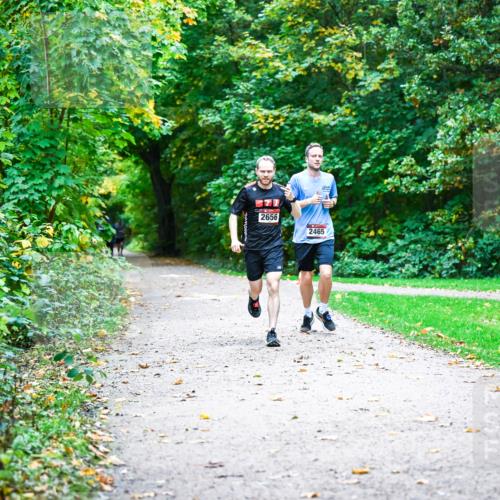 12.10.2025 - Bramfelder Halbmarathon 2025 Dr. Thomas Lammeyer http://msf.ph/oto/9345487 12.10.2025 10:15:58 Laufen 2656, 2465 meine-sportfotos.de