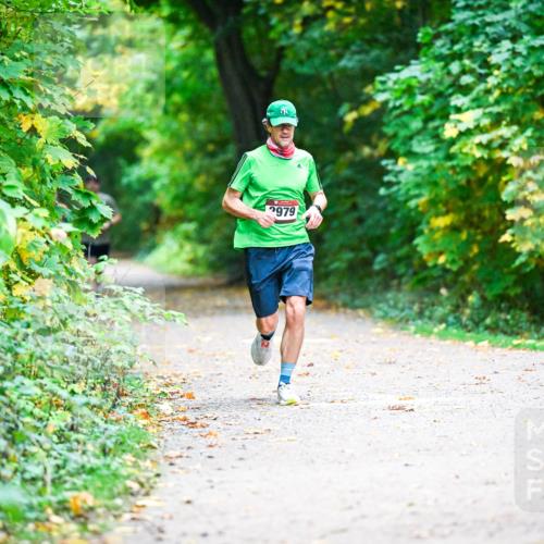 12.10.2025 - Bramfelder Halbmarathon 2025 Dr. Thomas Lammeyer http://msf.ph/oto/9345566 12.10.2025 10:16:32 Laufen 2979 meine-sportfotos.de