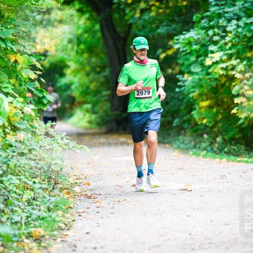 12.10.2025 - Bramfelder Halbmarathon 2025 Dr. Thomas Lammeyer http://msf.ph/oto/9345570 12.10.2025 10:16:33 Laufen 2979 meine-sportfotos.de