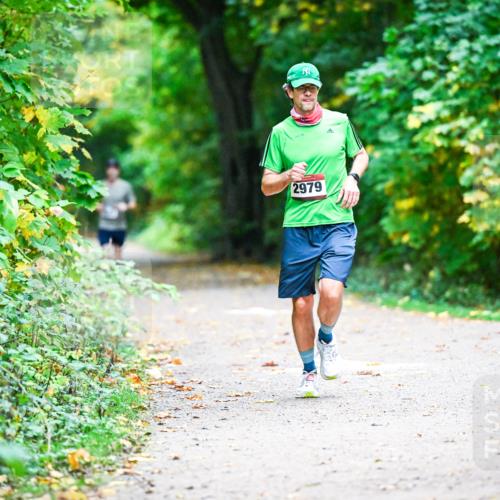 12.10.2025 - Bramfelder Halbmarathon 2025 Dr. Thomas Lammeyer http://msf.ph/oto/9345575 12.10.2025 10:16:33 Laufen 2979 meine-sportfotos.de