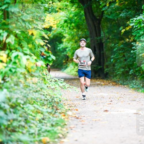 12.10.2025 - Bramfelder Halbmarathon 2025 Dr. Thomas Lammeyer http://msf.ph/oto/9345577 12.10.2025 10:16:38 Laufen 2942 meine-sportfotos.de
