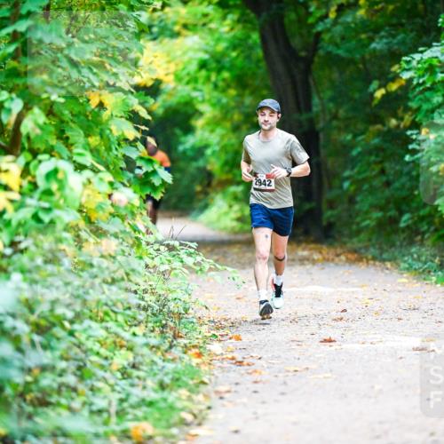 12.10.2025 - Bramfelder Halbmarathon 2025 Dr. Thomas Lammeyer http://msf.ph/oto/9345584 12.10.2025 10:16:39 Laufen 2942 meine-sportfotos.de