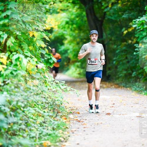 12.10.2025 - Bramfelder Halbmarathon 2025 Dr. Thomas Lammeyer http://msf.ph/oto/9345591 12.10.2025 10:16:40 Laufen 2942 meine-sportfotos.de