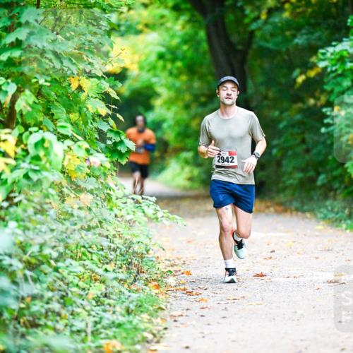 12.10.2025 - Bramfelder Halbmarathon 2025 Dr. Thomas Lammeyer http://msf.ph/oto/9345595 12.10.2025 10:16:40 Laufen 2942 meine-sportfotos.de