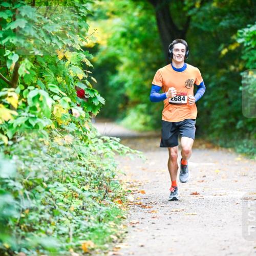 12.10.2025 - Bramfelder Halbmarathon 2025 Dr. Thomas Lammeyer http://msf.ph/oto/9345631 12.10.2025 10:16:49 Laufen 684 meine-sportfotos.de