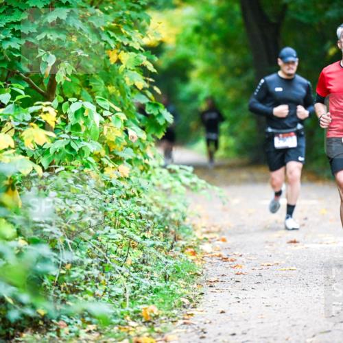12.10.2025 - Bramfelder Halbmarathon 2025 Dr. Thomas Lammeyer http://msf.ph/oto/9345666 12.10.2025 10:17:02 Laufen 2987 meine-sportfotos.de