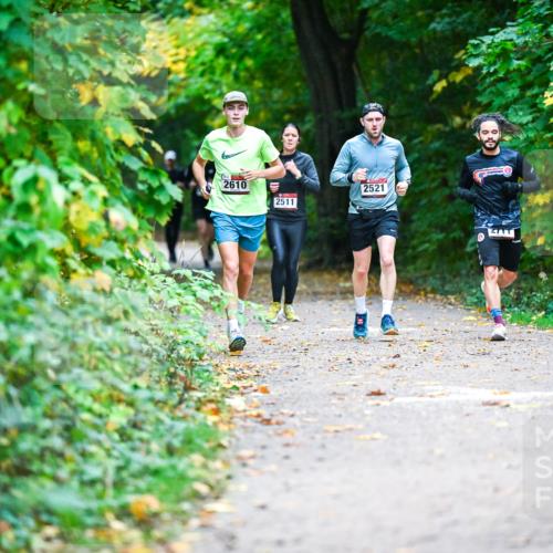 12.10.2025 - Bramfelder Halbmarathon 2025 Dr. Thomas Lammeyer http://msf.ph/oto/9345700 12.10.2025 10:17:11 Laufen 2610, 2511, 2521 meine-sportfotos.de