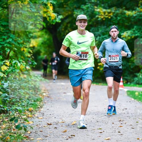 12.10.2025 - Bramfelder Halbmarathon 2025 Dr. Thomas Lammeyer http://msf.ph/oto/9345735 12.10.2025 10:17:18 Laufen 610, 2521 meine-sportfotos.de