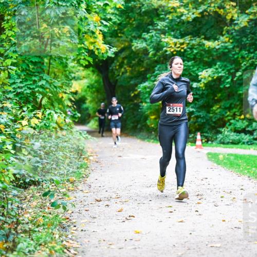 12.10.2025 - Bramfelder Halbmarathon 2025 Dr. Thomas Lammeyer http://msf.ph/oto/9345746 12.10.2025 10:17:20 Laufen 2511, 2521 meine-sportfotos.de