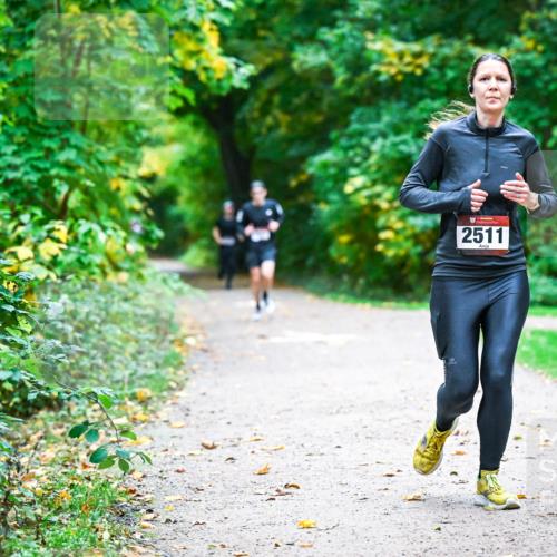 12.10.2025 - Bramfelder Halbmarathon 2025 Dr. Thomas Lammeyer http://msf.ph/oto/9345752 12.10.2025 10:17:21 Laufen 2511 meine-sportfotos.de