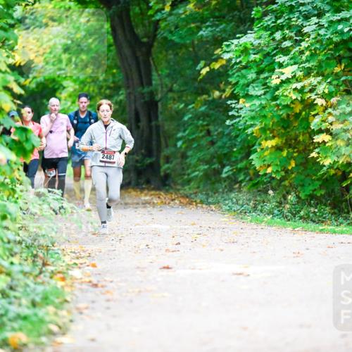 12.10.2025 - Bramfelder Halbmarathon 2025 Dr. Thomas Lammeyer http://msf.ph/oto/9345801 12.10.2025 10:17:33 Laufen 162, 2487 meine-sportfotos.de