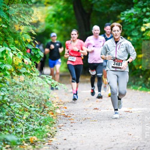 12.10.2025 - Bramfelder Halbmarathon 2025 Dr. Thomas Lammeyer http://msf.ph/oto/9345811 12.10.2025 10:17:38 Laufen 2487, 6495 meine-sportfotos.de