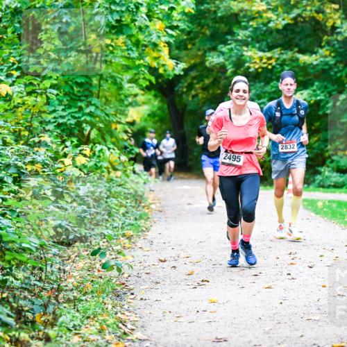 12.10.2025 - Bramfelder Halbmarathon 2025 Dr. Thomas Lammeyer http://msf.ph/oto/9345843 12.10.2025 10:17:43 Laufen 2495, 2832 meine-sportfotos.de