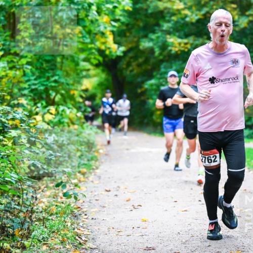 12.10.2025 - Bramfelder Halbmarathon 2025 Dr. Thomas Lammeyer http://msf.ph/oto/9345852 12.10.2025 10:17:45 Laufen 2762, 2832, 24 meine-sportfotos.de